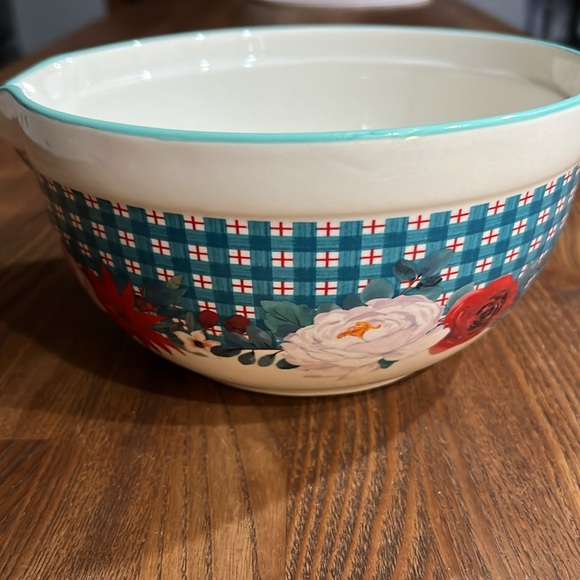 Pioneer woman mixing bowl - Picture 4 of 8